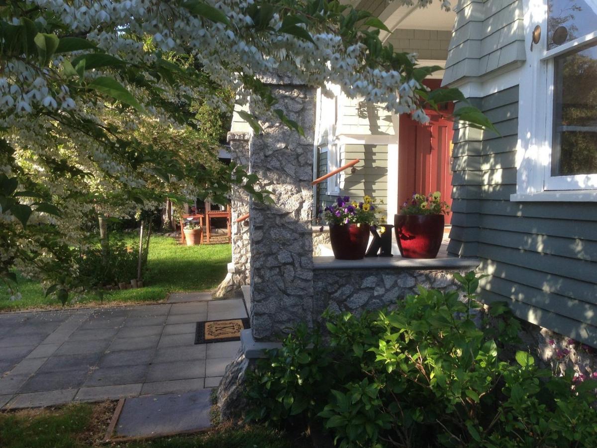 The Kirkhouse Bed And Breakfast Friday Harbor Εξωτερικό φωτογραφία